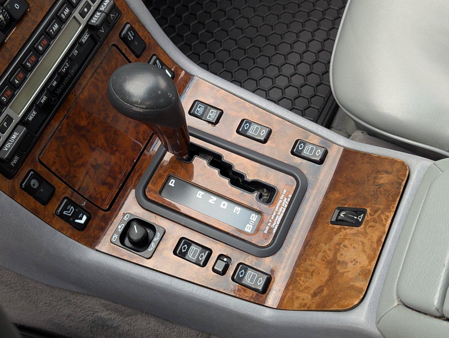 Used 1992 Mercedes-Benz 600 SEL image 15