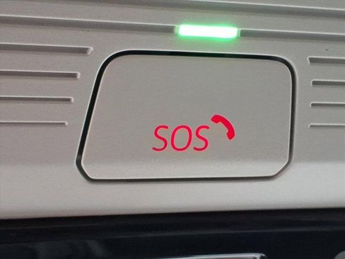 New 2026 Volkswagen Tiguan SE image 22