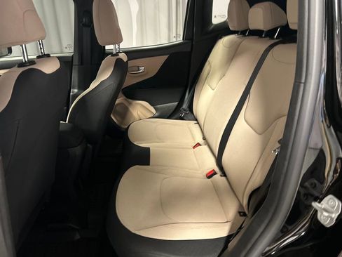Used 2020 Jeep Renegade Sport w/ Sport Appearance Group FWD image 21