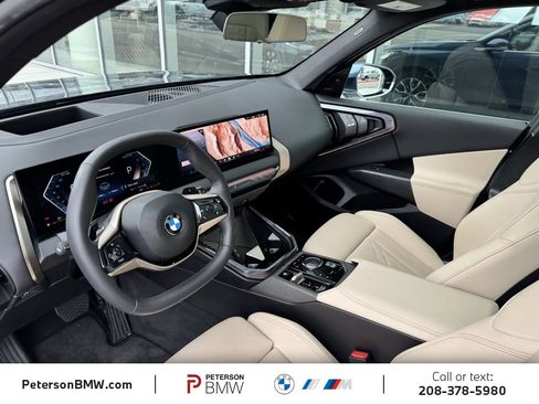 Used 2025 BMW X3 xDrive30i w/ Premium Package image 16