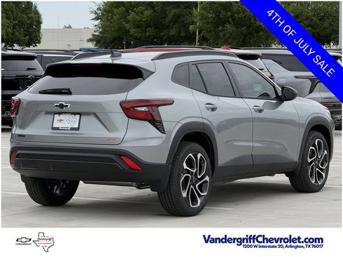 New 2026 Chevrolet Trax RS w/ Driver Confidence Package FWD image 4