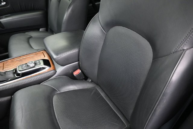 Used 2024 Nissan Armada SL w/ Captain's Chairs Package AWD/4WD image 17