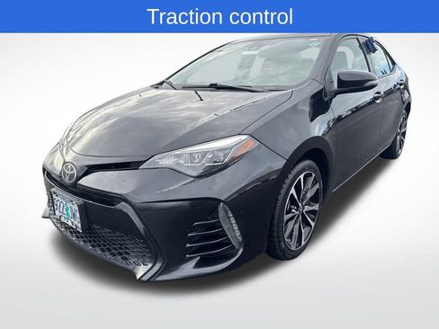Used 2017 Toyota Corolla SE image 3