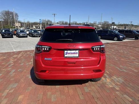 Used 2022 Jeep Compass Limited image 35