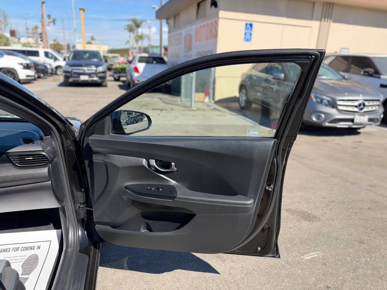 Used 2019 Hyundai Veloster 2.0 FWD image 31