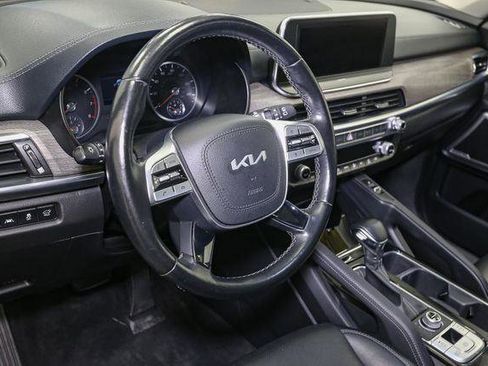 Used 2022 Kia Telluride EX image 25