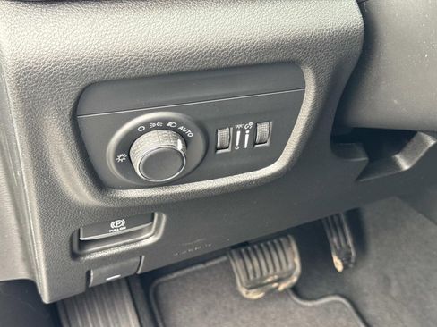 New 2026 Jeep Grand Cherokee Altitude AWD/4WD image 27