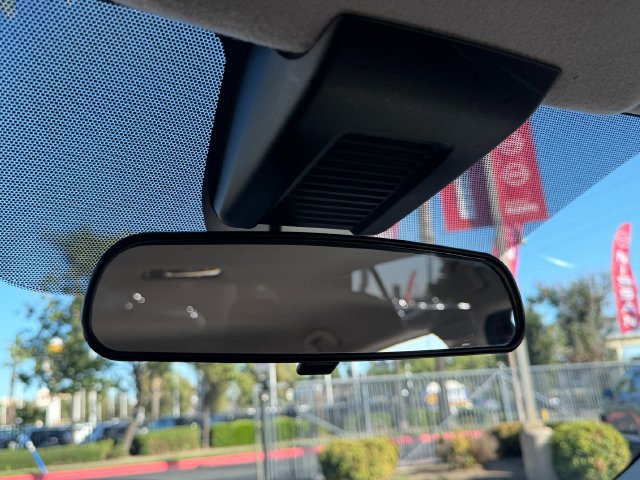 Used 2023 Nissan Kicks SV FWD image 30