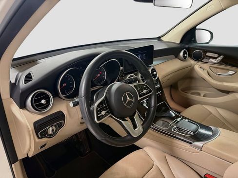 Certified 2022 Mercedes-Benz GLC 300 image 4