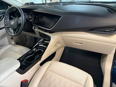 Used 2022 Buick Envision Avenir w/ Technology Package II image 24