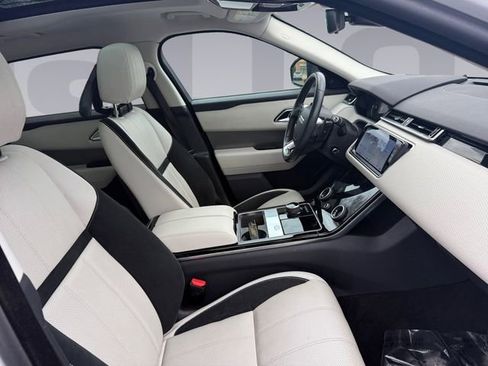 Used 2019 Land Rover Range Rover Velar S image 17