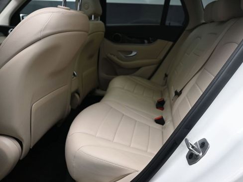 Used 2022 Mercedes-Benz GLC 300 w/ Premium Package Lite image 21