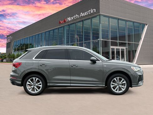 Used 2022 Audi Q3 2.0T Premium Plus w/ Premium Plus Package AWD/4WD image 9