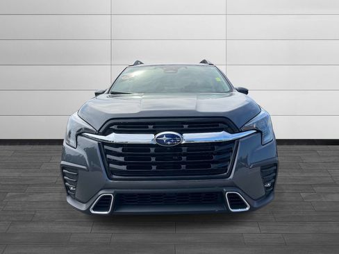 Used 2024 Subaru Ascent Touring AWD/4WD image 8