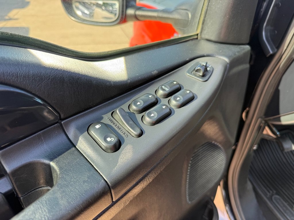 Used 2004 Ford F250 Lariat AWD/4WD image 21