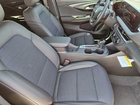 New 2026 Buick Envista Sport Touring w/ Convenience I Package FWD image 10