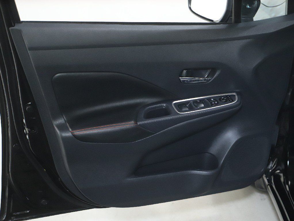 Certified 2024 Nissan Versa SR w/ Trunk Package FWD image 15