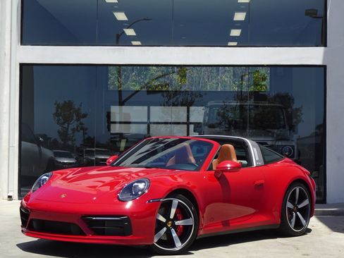 Used 2024 Porsche 911 Targa 4S AWD/4WD image 12