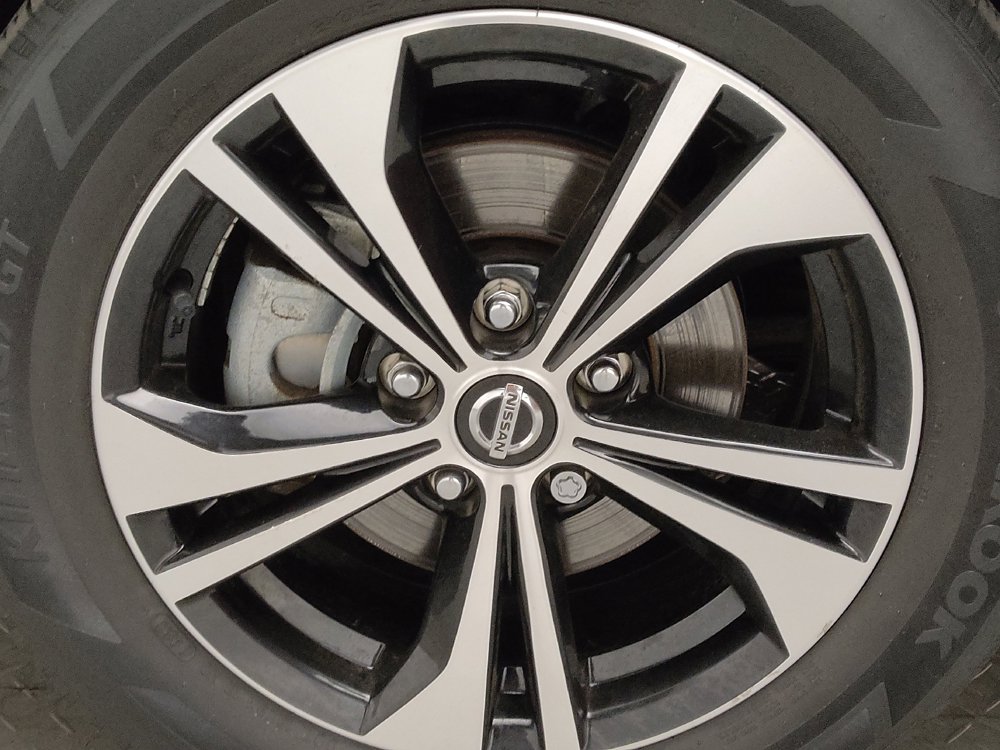Used 2023 Nissan Sentra SV w/ All-Weather Package FWD image 31