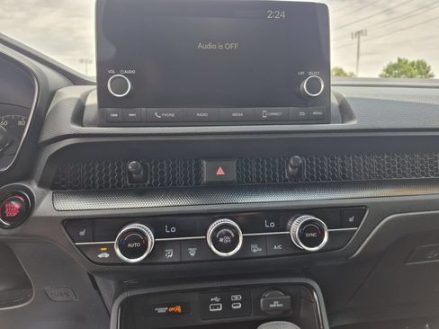 Used 2023 Honda CR-V EX image 8