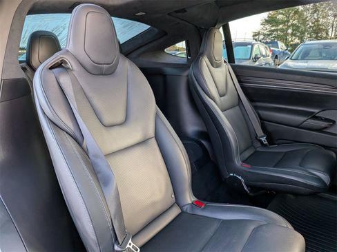 Used 2022 Tesla Model X Plaid image 34