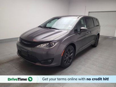 Used 2020 Chrysler Pacifica Touring w/ S Appearance Package