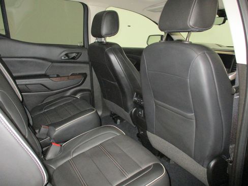 Certified 2023 GMC Acadia Denali w/ Denali Ultimate Package image 13