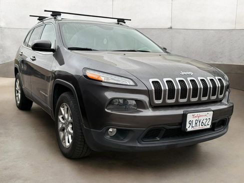 Used 2015 Jeep Cherokee Latitude image 6
