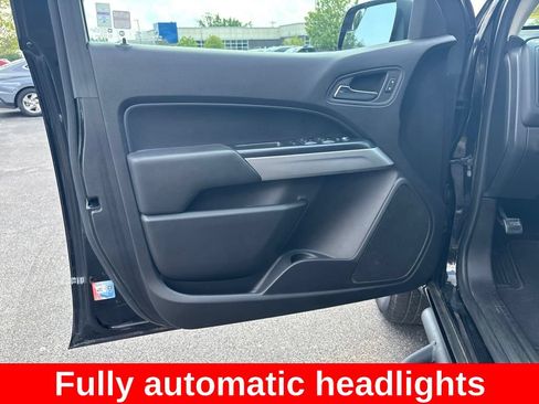 Used 2018 Chevrolet Colorado LT w/ Redline Special Edition AWD/4WD image 17