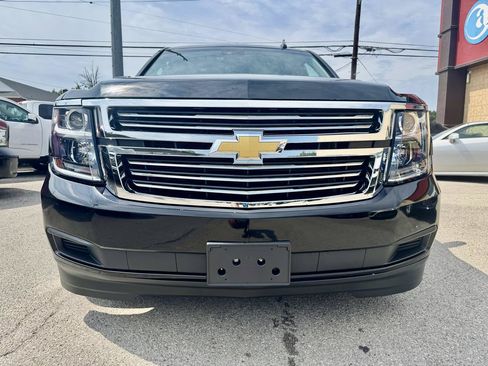 Used 2019 Chevrolet Suburban LT AWD/4WD image 8