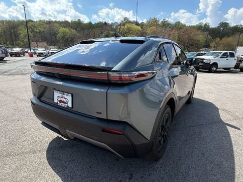 New 2026 Toyota C-HR image 6
