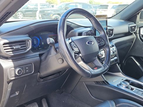 Used 2021 Ford Explorer ST w/ Equipment Group 401A image 10