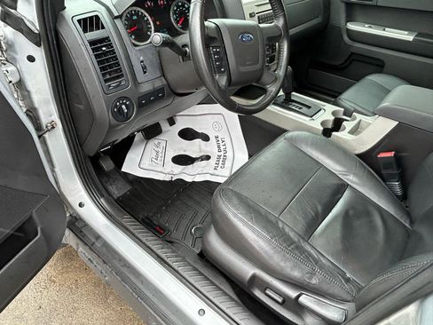 Used 2012 Ford Escape XLT w/ Canadian Comfort Pkg AWD/4WD image 10