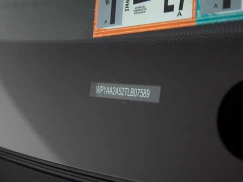 New 2026 Porsche Macan image 42