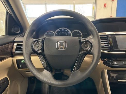 Used 2016 Honda Accord EX image 14