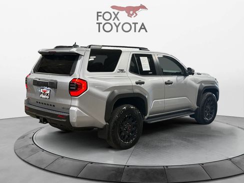 Used 2025 Toyota 4Runner TRD Off-Road Premium AWD/4WD image 6