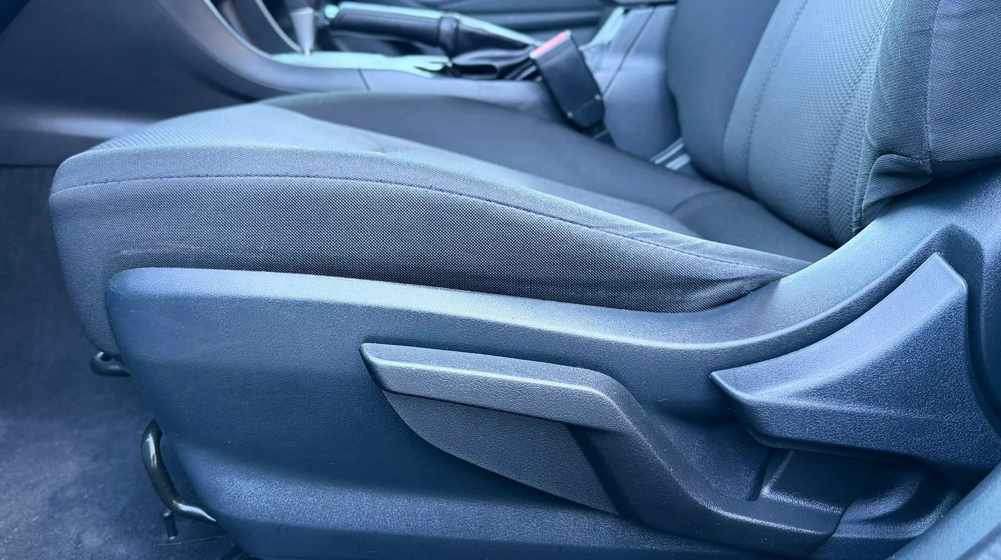 Used 2018 Subaru Impreza 2.0i AWD/4WD image 23