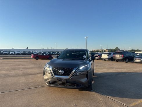 Certified 2021 Nissan Rogue S FWD image 5