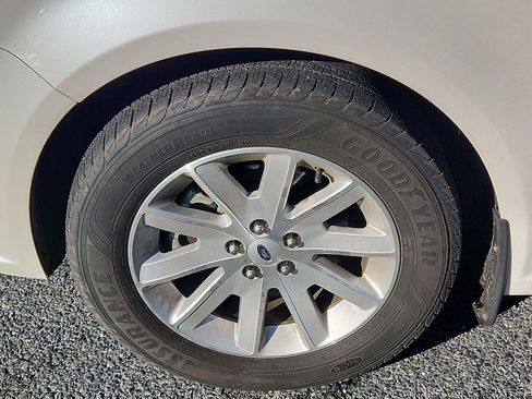 Used 2011 Ford Flex SEL w/ Rapid Spec Order Code image 8