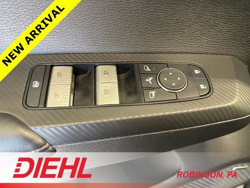 Used 2025 Mitsubishi Outlander SEL image 25