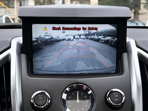 Used 2011 Cadillac SRX Luxury image 13