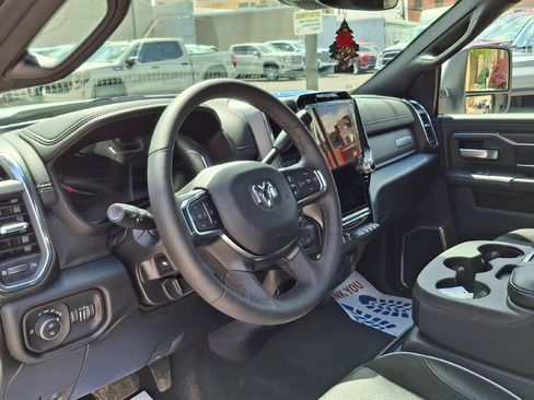 Used 2026 RAM 2500 Laramie AWD/4WD image 8