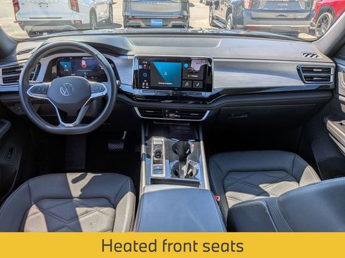 Used 2025 Volkswagen Atlas Cross Sport SE FWD image 25