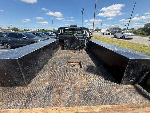 Used 2019 Ford F550 2WD Crew Cab Super Duty image 5