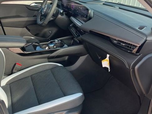Used 2024 Buick Envision Sport Touring AWD/4WD image 10
