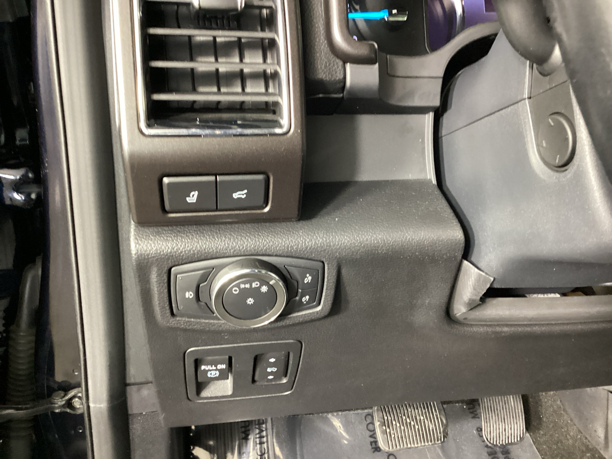 Used 2021 Ford Expedition Max Limited AWD/4WD image 24