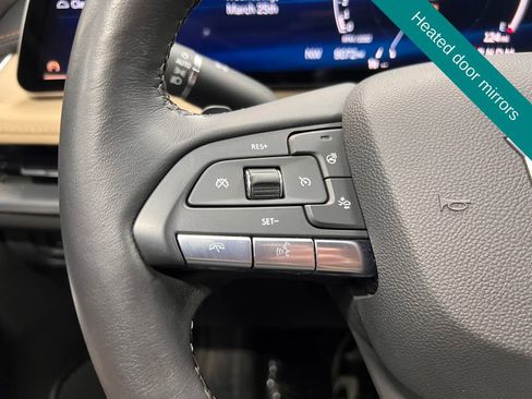 Used 2024 Cadillac XT4 Luxury w/ Cold Weather Package FWD image 10
