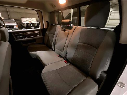 Used 2019 RAM 1500 Big Horn image 24