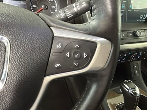 Used 2017 GMC Acadia SLE FWD image 17