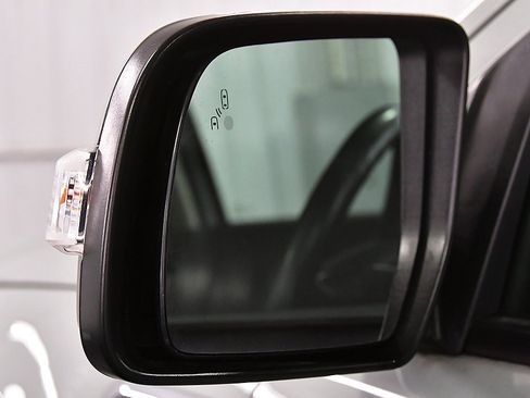 Used 2023 Ford Ranger Lariat w/ FX4 Off-Road Package image 14